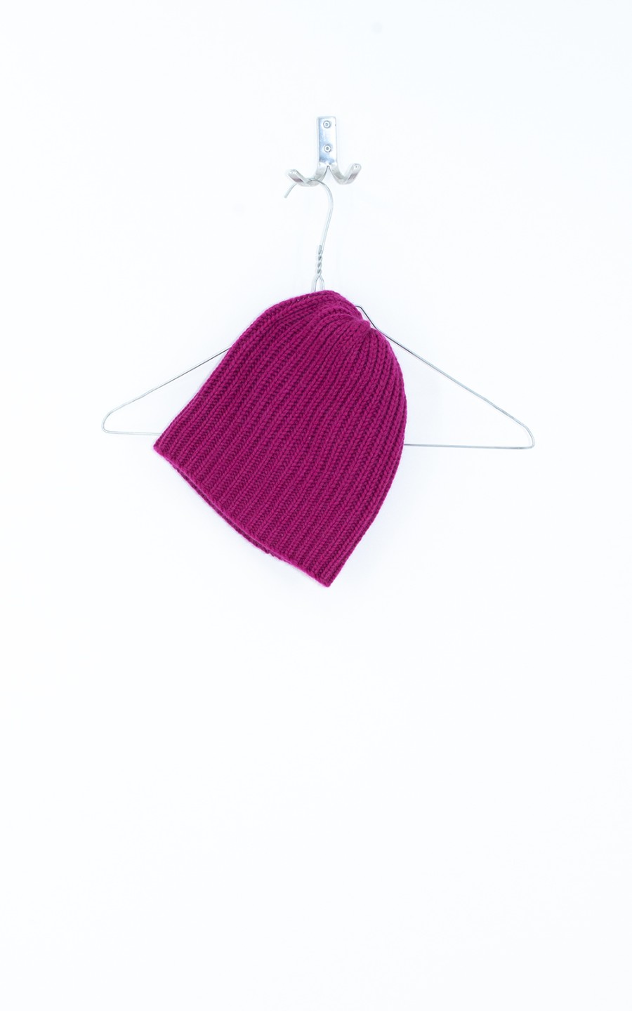 Women Petit Calin Mutzen | Cashmere Rippenbeanie - Farbe Amaranth - Petit Calin Hamburg